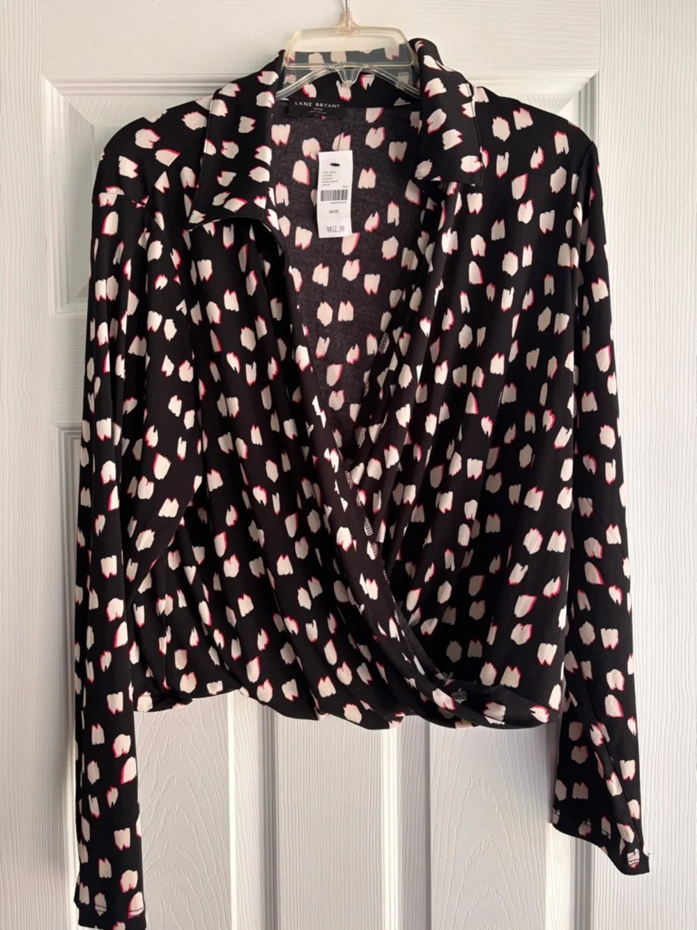 NWT Lane Bryant Classic Crop Collared Black/White Surplice Shirt Size 18-20 - Picture 2 of 8